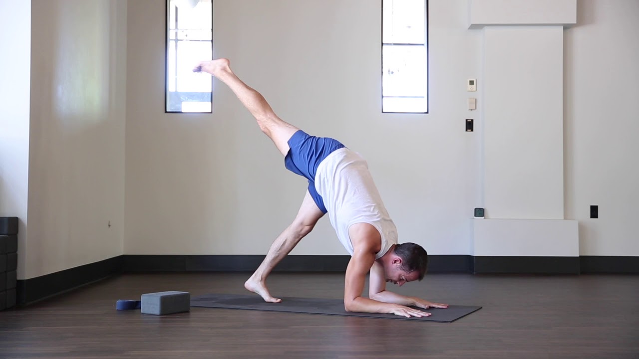 Pincha Mayurasana - Forearm Balance