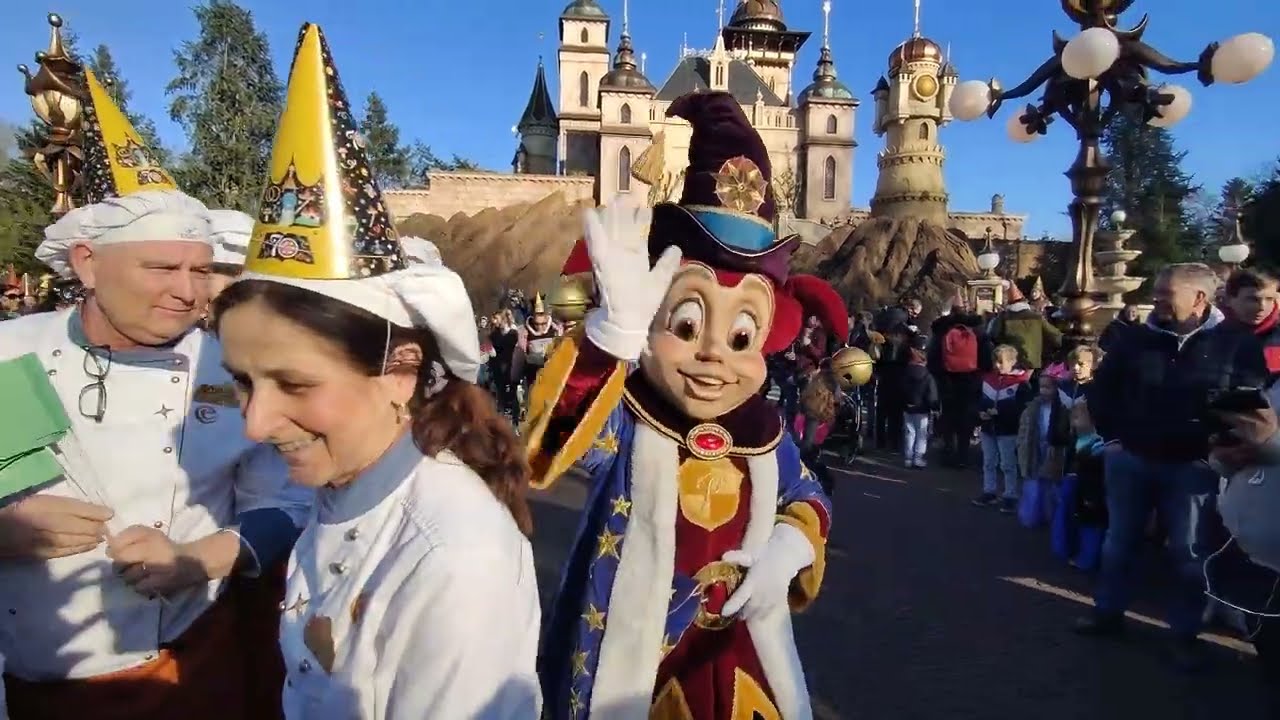 (#efteling)🎉pardoes danst mee tijdens 70 jaar Feestmoment bij Symbolica