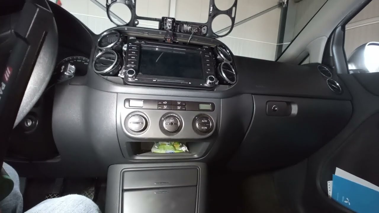 Vw Golf 5 Plus 2004-2008 How To Remove Android Navigation / Radio Removal