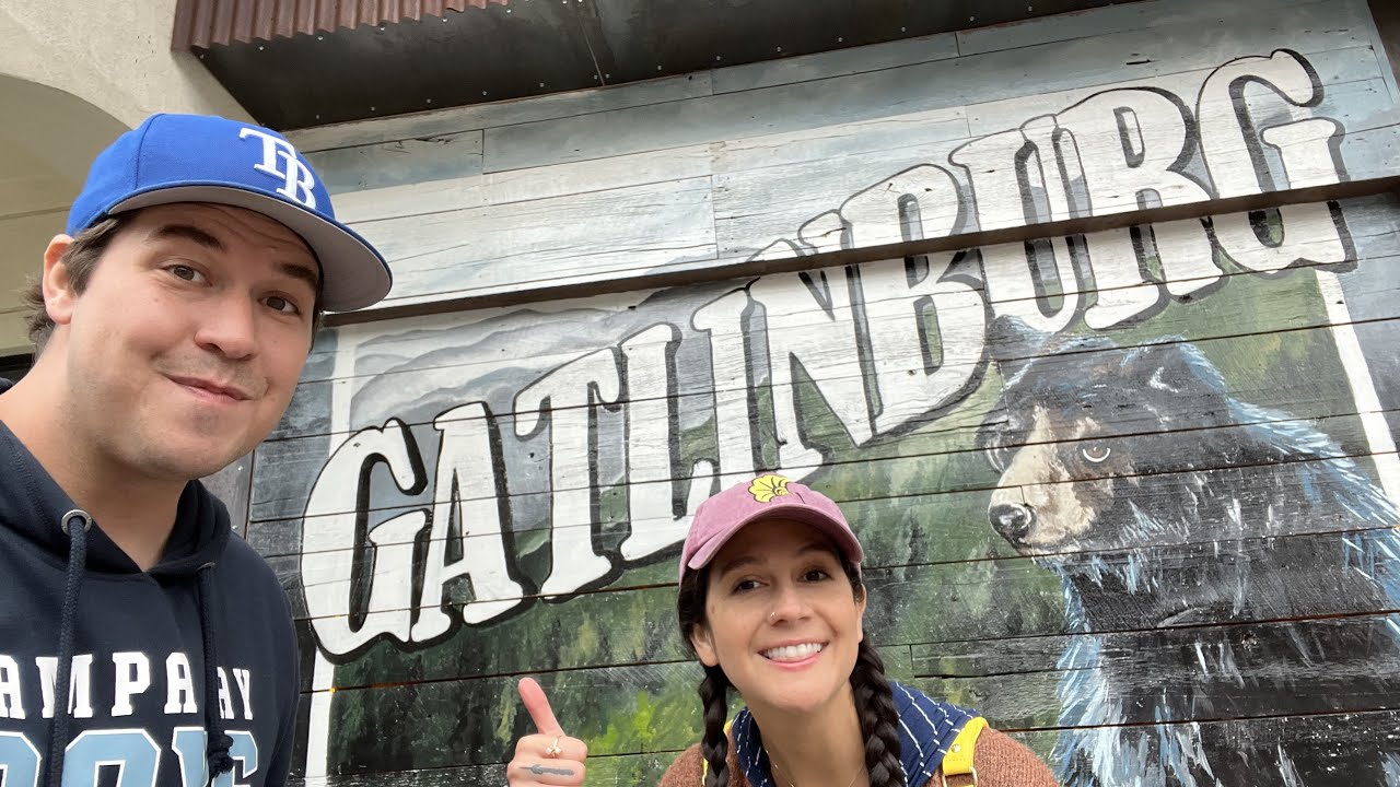 SMOKY MOUNTAIN Roadside Attractions & SCENIC National Park TOUR - GOATS ON THE ROOF to GATLINBURG