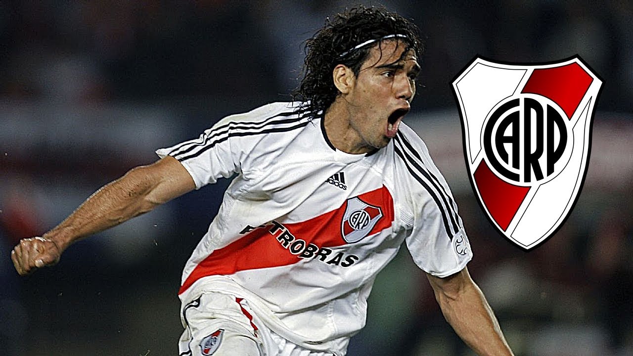 ASÍ LA ROMPÍA RADAMEL FALCAO EN RIVER PLATE...