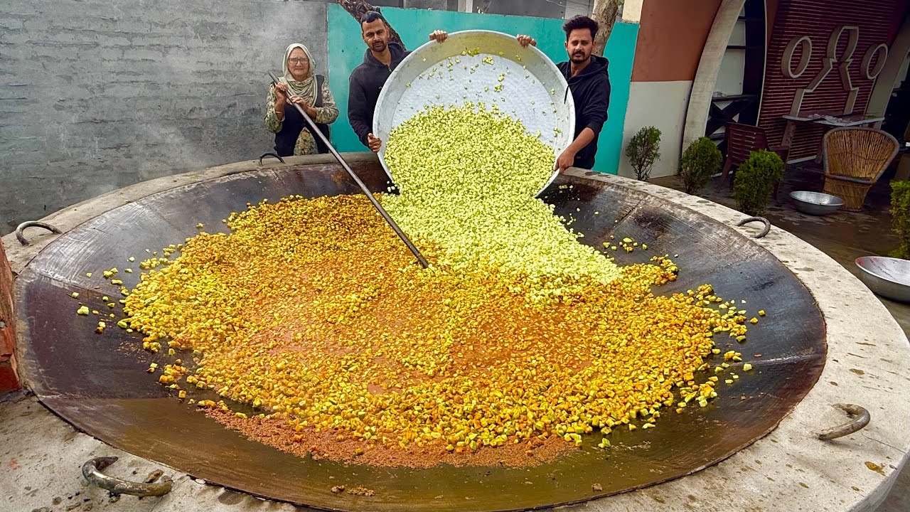 GREEN VEGETABLES Cooking In Big Kadai