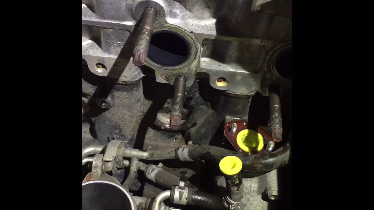 Toyota Hilux D4D 5th / exhaust injector location & removal
