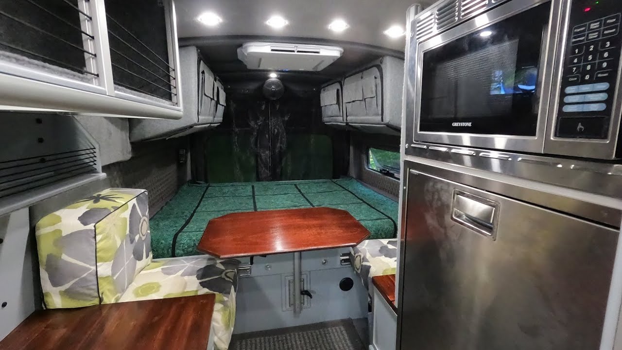 649. Campervan Ford Transit. Od blaszaka do kampera - 30 miesięcy w 30 minut.