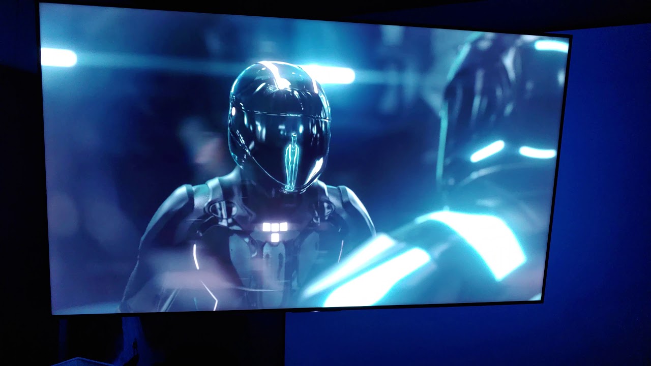 Tron Evolution hdr Xbox Series X Sony 900e