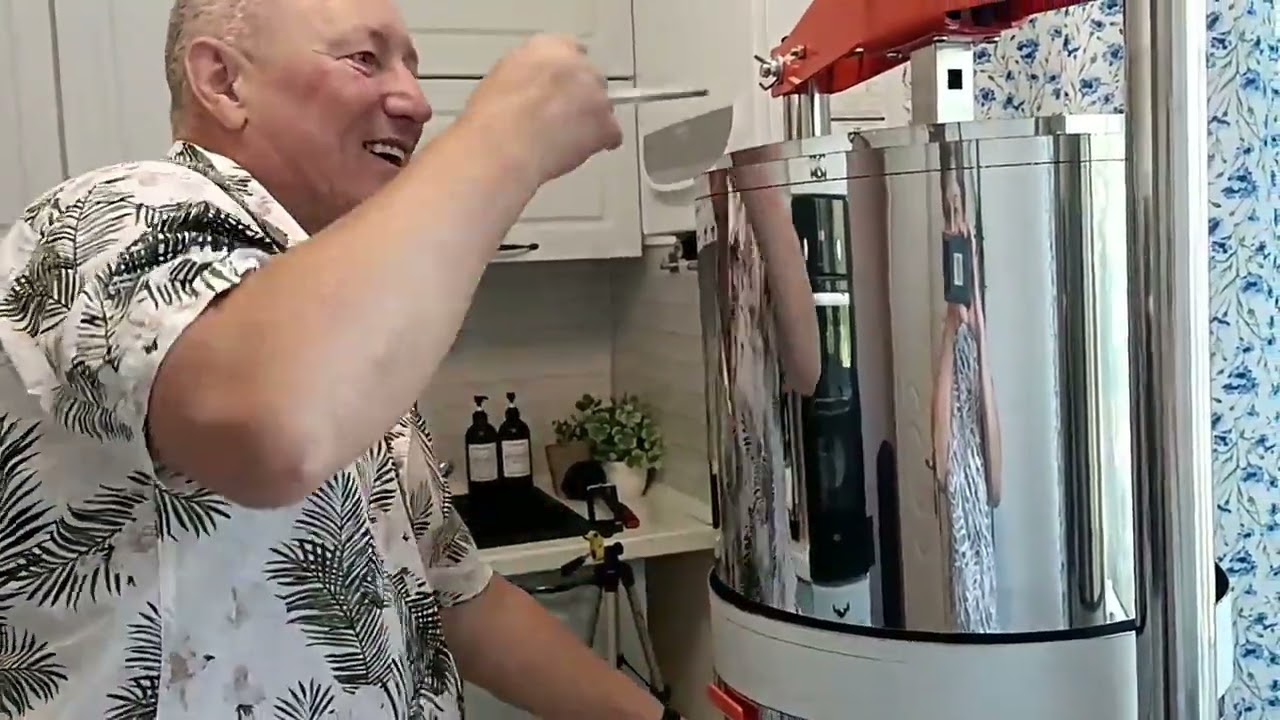 ГОТОВИМ 100%-Й СОК НА ЗИМУ. Пресс AFFE. Первый блин, хоть и комом, но есть Результат.