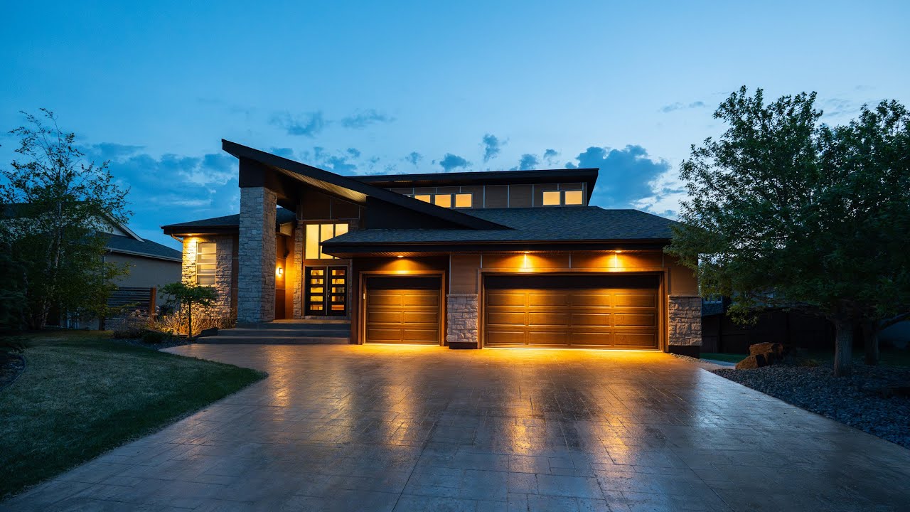 Incredible Luxury Home in Headingley - 84 Deer Pointe Drive
