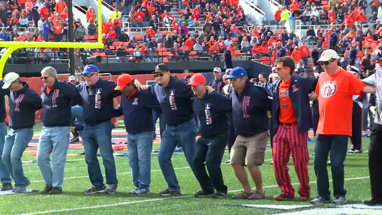 Marching Illini Halftime Show: 76 Trombones & Go Cubs Go | November 5, 2016