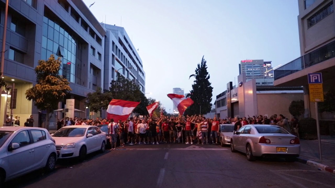 Ultras Hapoel - צעדה לדרבי סל + קטעי עידוד עונת 18/19