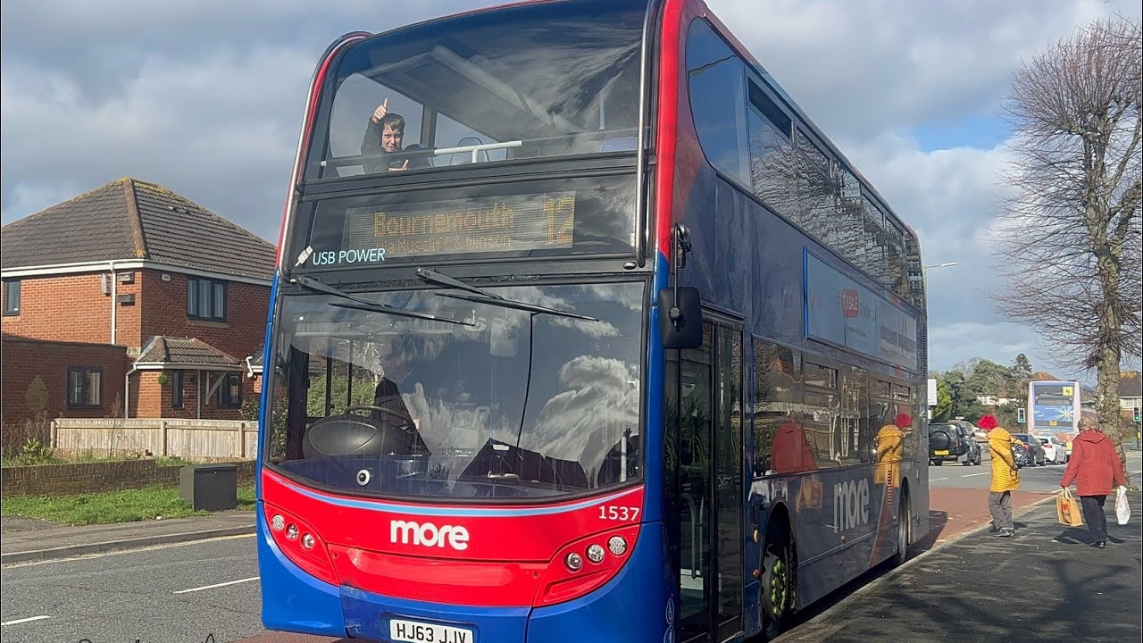 EXTREMELY RARE Morebus 1537 HJ63 JJV on the 12 to Bournemouth