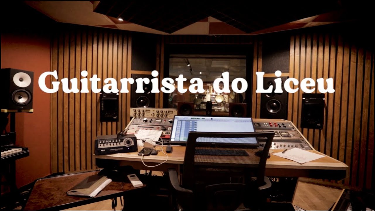Os Azeitonas - Guitarrista do Liceu [V&iacute;deo Oficial]