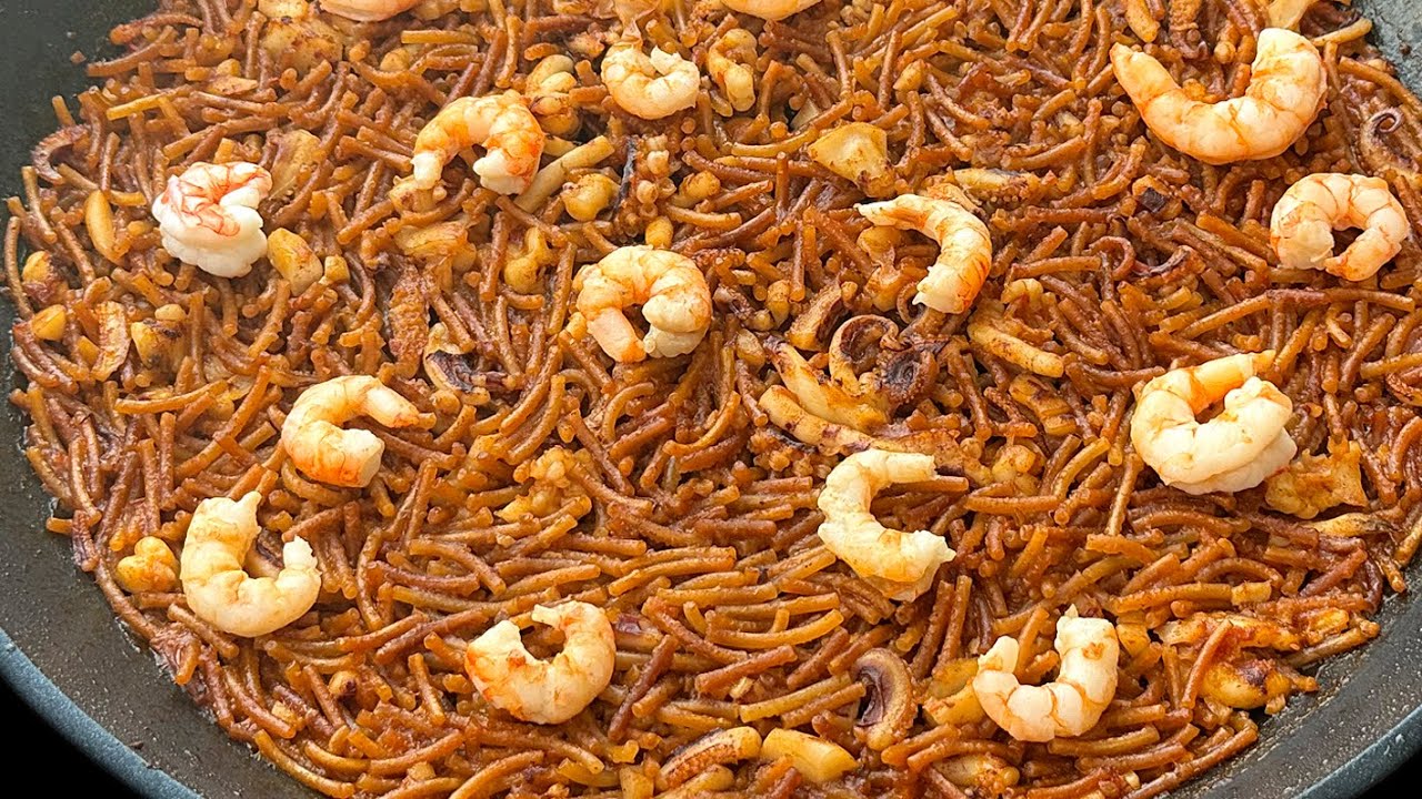 Fideu&aacute; de gambas y calamares