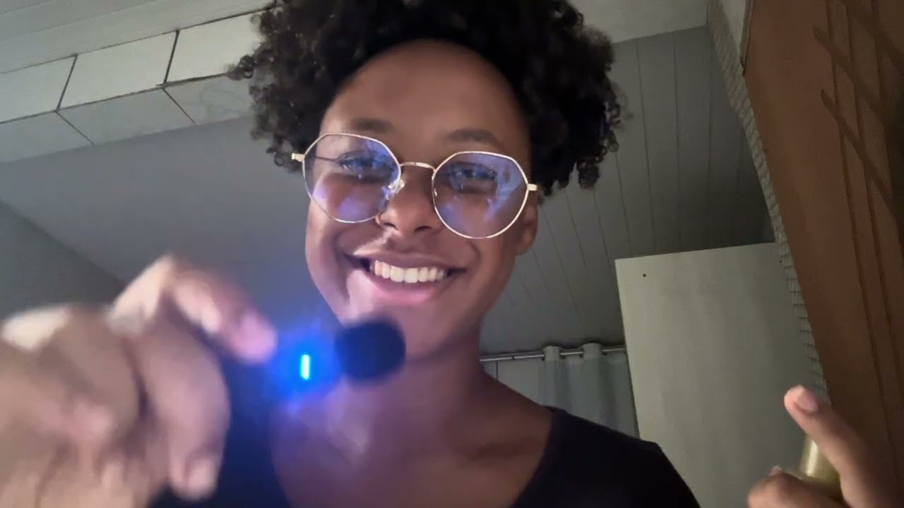 MEU PRIMEIRO VÍDEO DE ASMR