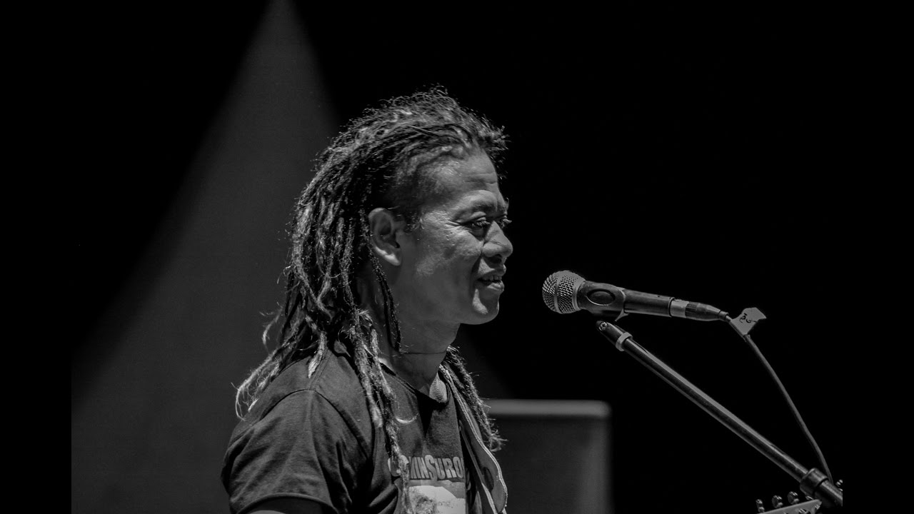 Tony Q Rastafara - Paris Van Java