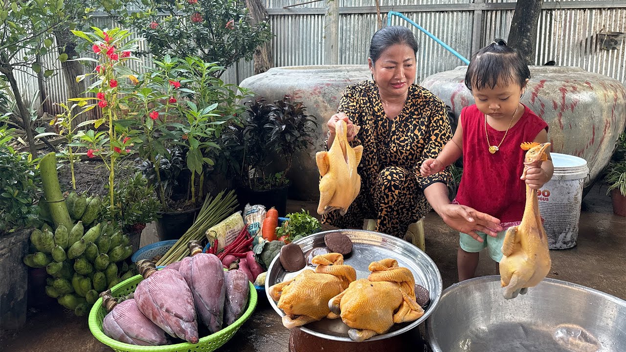 Cute chef Siv hour help grandama to prepare food | Family food cooking | Sreypov Life Show