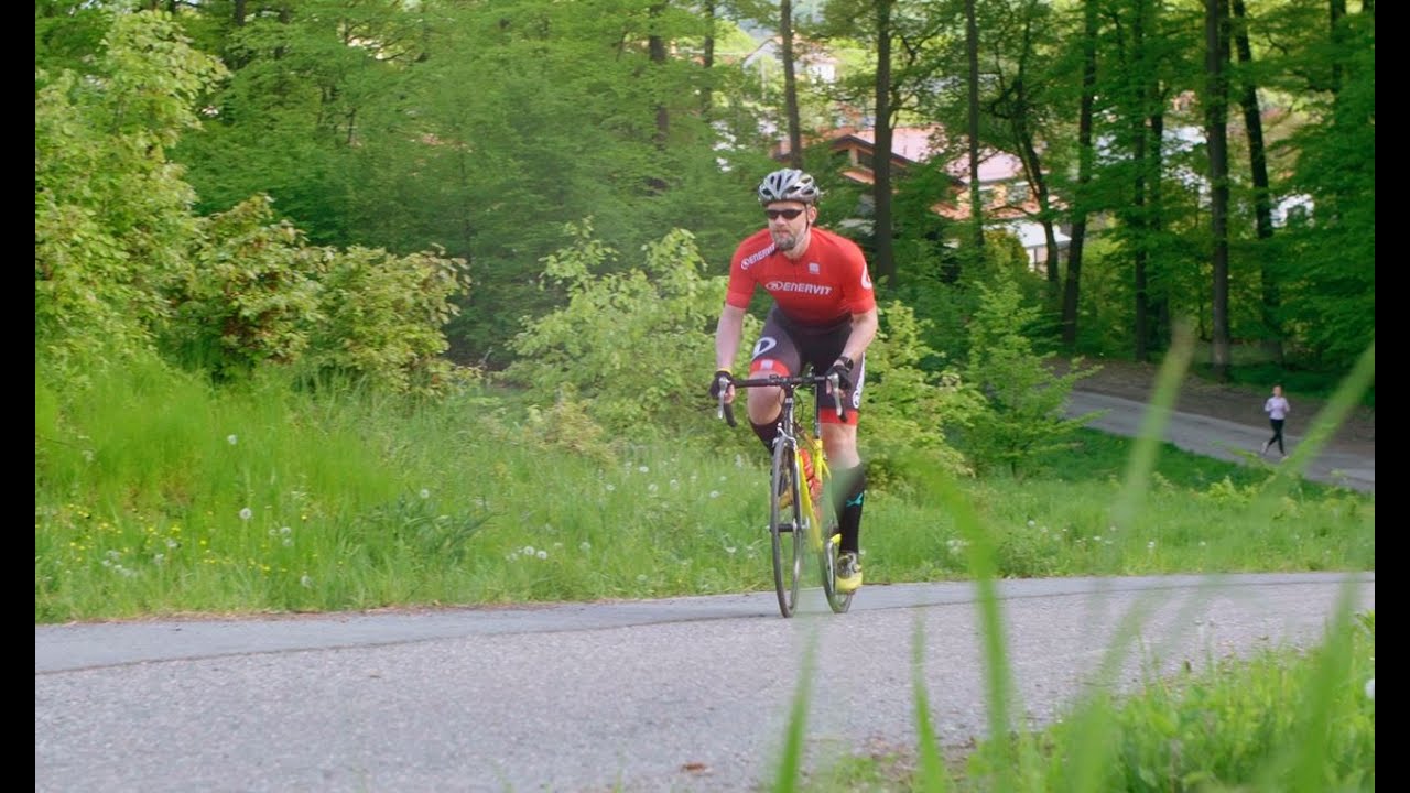 Jak a č&iacute;m doplňovat energii během sportu? Porad&iacute;me!