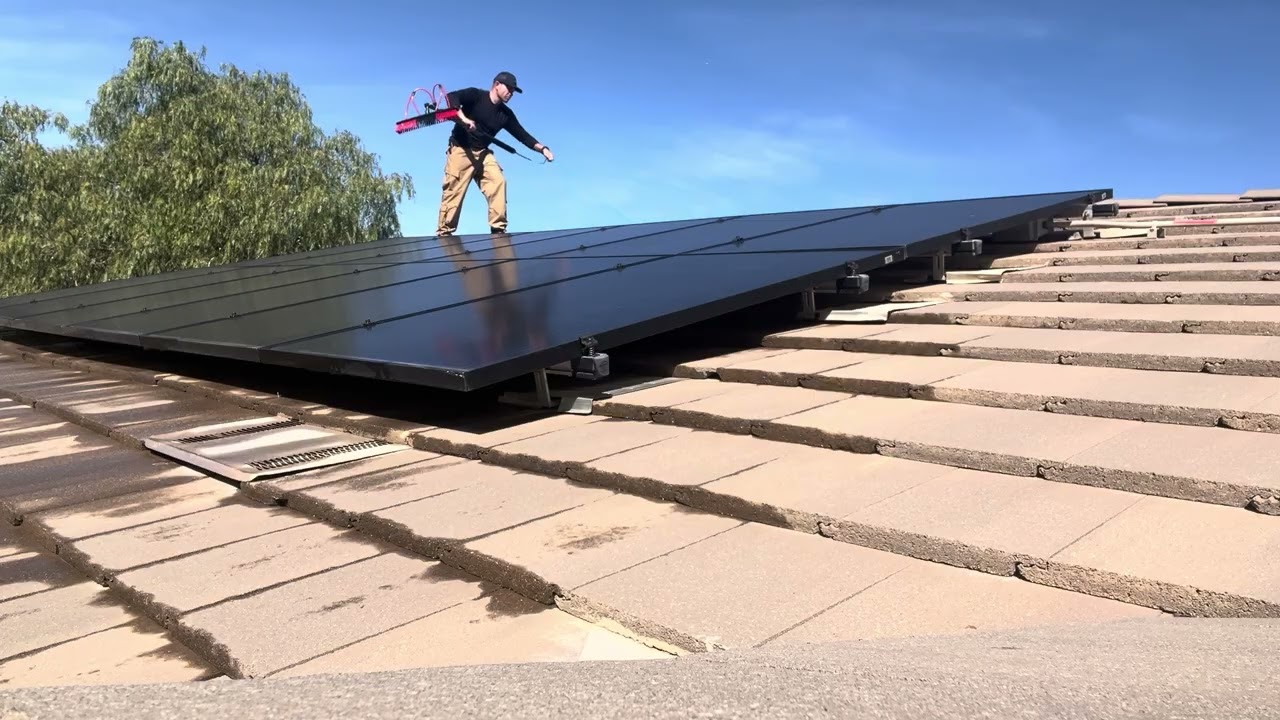 Solar Panel Cleaning 