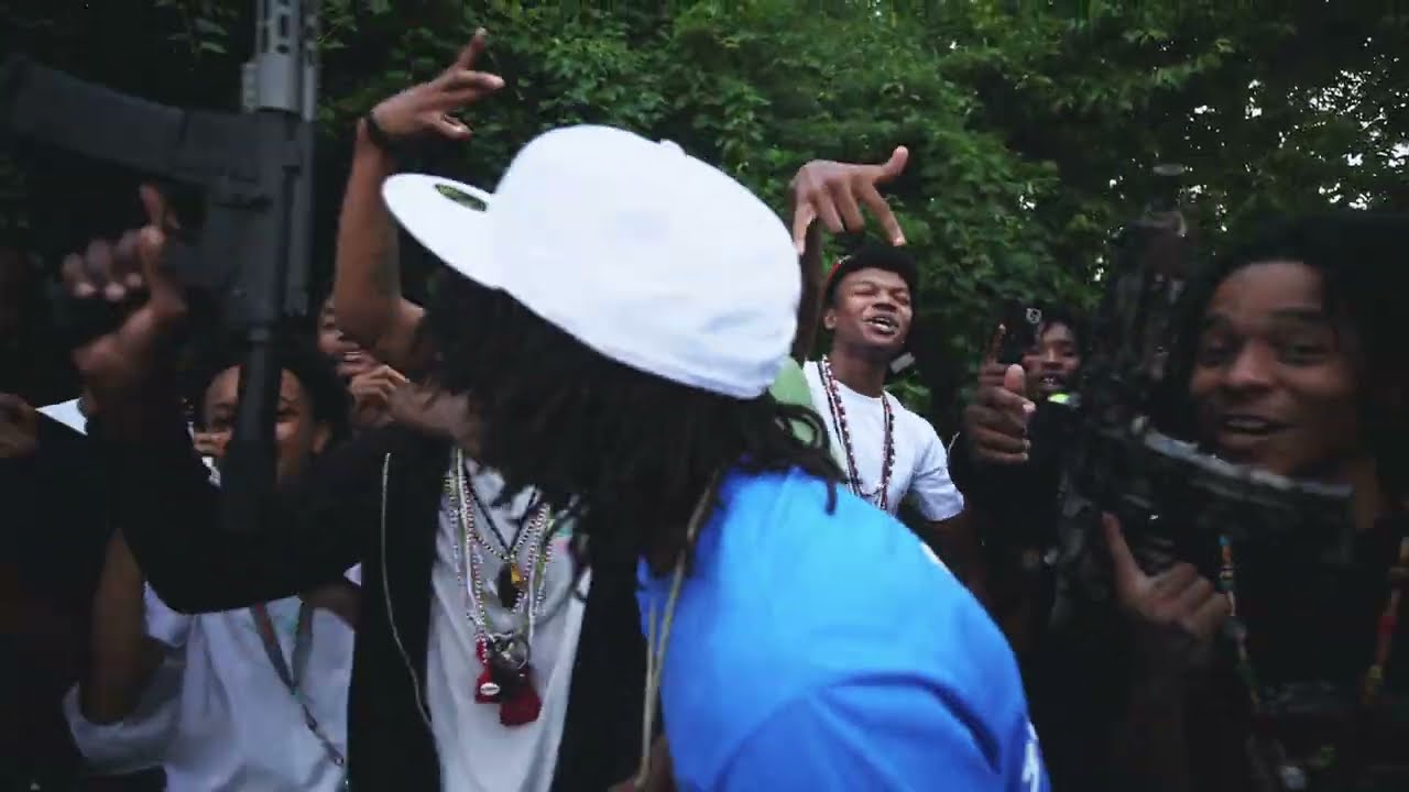 Badass Rae “Walk It Out” [Official Music Video] #Viral #trending #props
