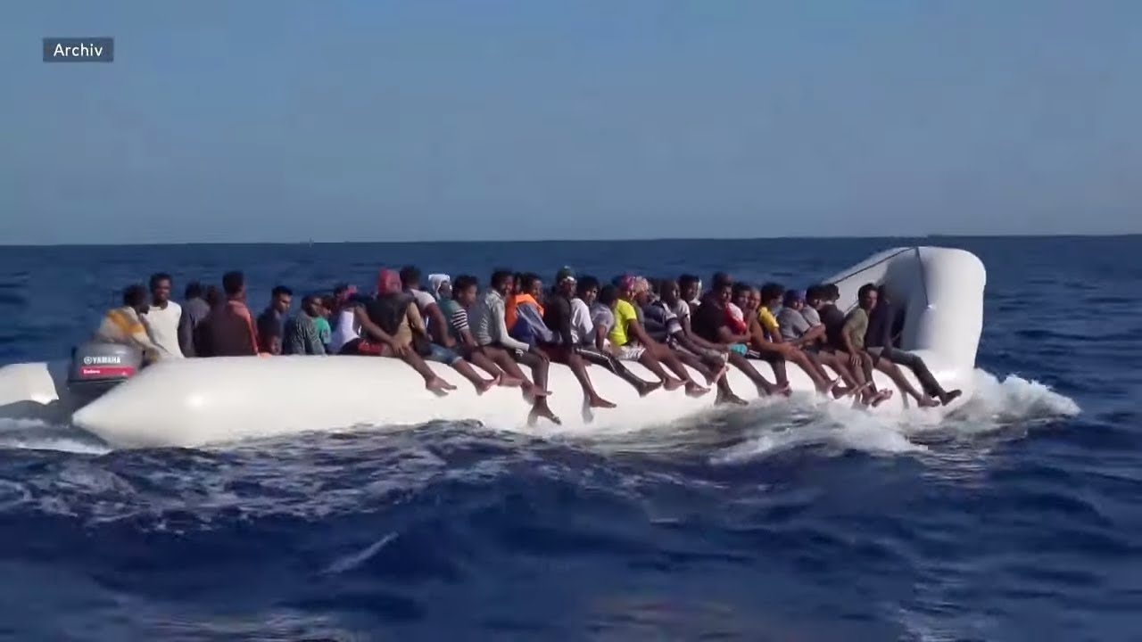 MASSENANKUNFT: 13 Flüchtlingsboote auf Insel Lesbos angelandet