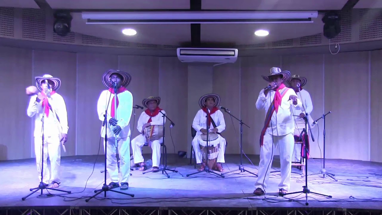 GAITAS Y TAMBORES DE SAN JACINTO EN CONCIERTO
