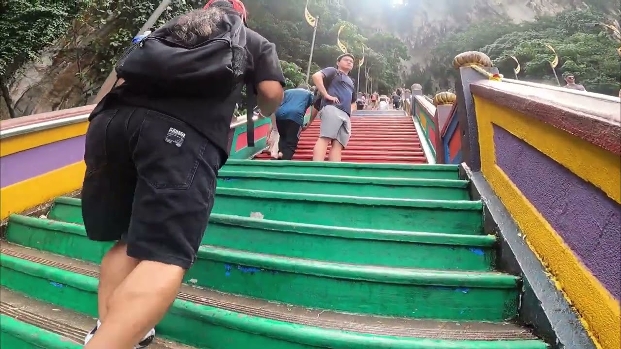 Batu Cave Malaysia | Critical 42