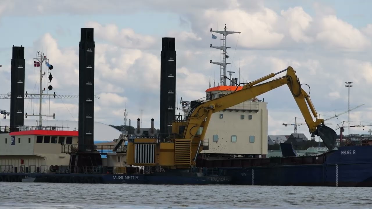 Varberg Hamnen muddring av den nya Hamnen 2022 september
