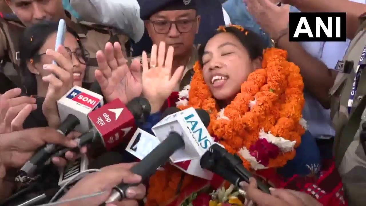 Indian weightlifter Saikhom Mirabai Chanu on winning Gold Medal in Women's 48kg Weightlifting event