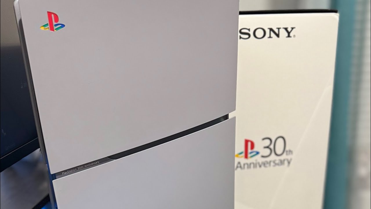 PS5 Slim 30th Anniversary Edition unboxing