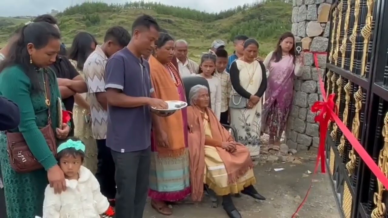  La Plie ia ka Jingkyrmen Garden da I Meiieid jong ngi I Trilsibon Lyngdon Nongbri i trai jaka.