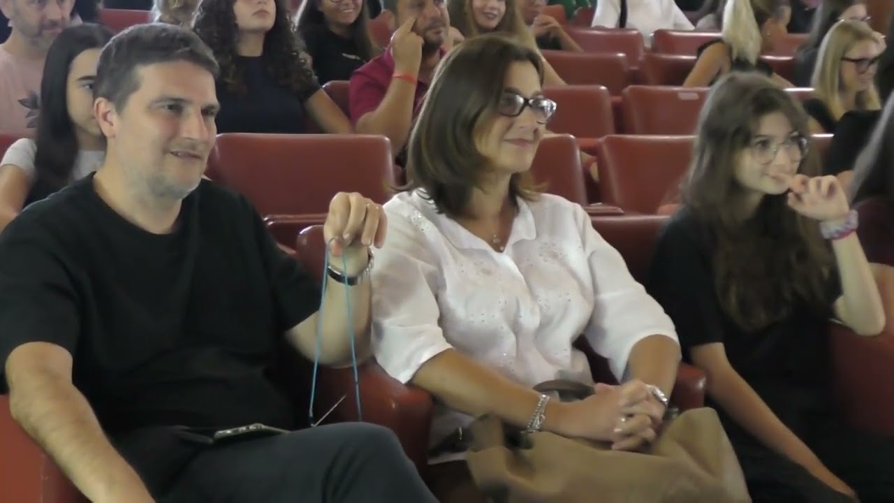 Pescara | Scuola: l'entusiasmo del liceo Marconi accoglie le matricole
