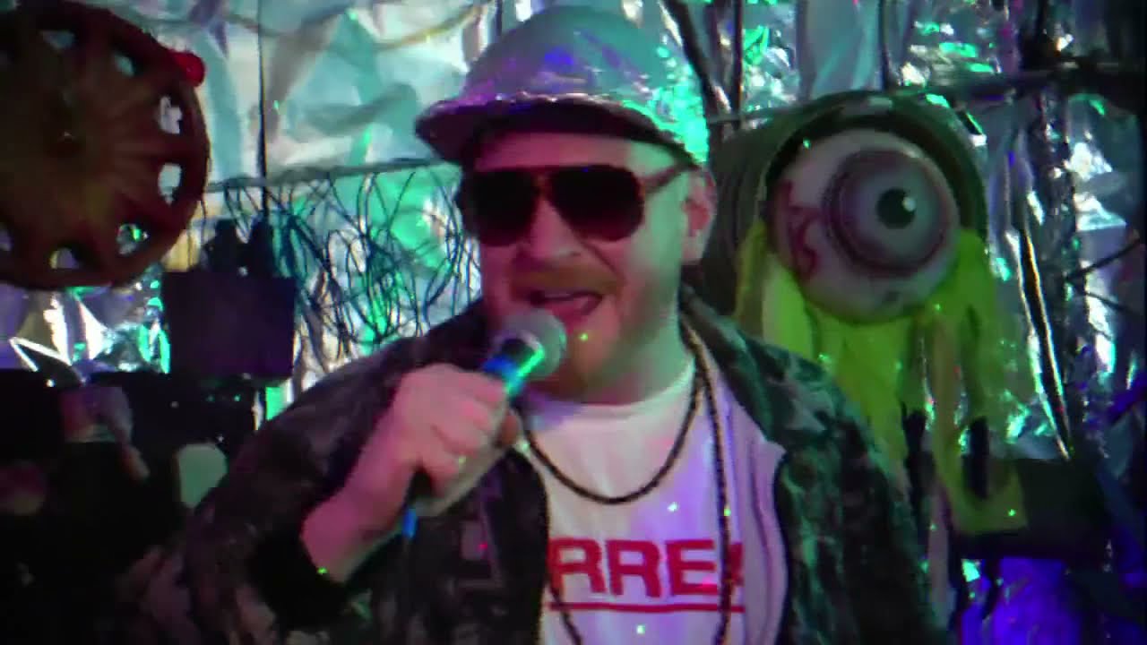 OP & BJARNE B - slapp raps i rymden