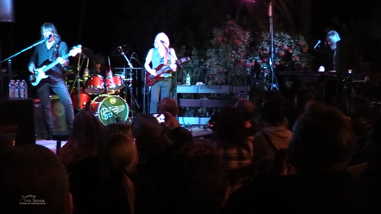 NEW ENGLAND at Grand Oak Live