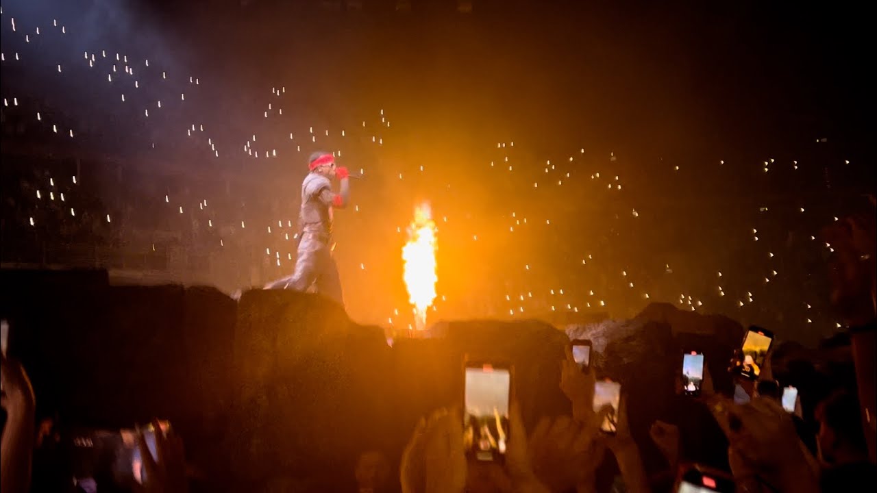 Travis Scott - HYAENA (LIVE at the Tauron Arena Krakow Poland) 4k60fps