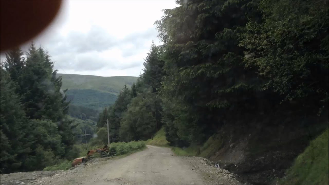 Loch Voil Hostel   from car park to road