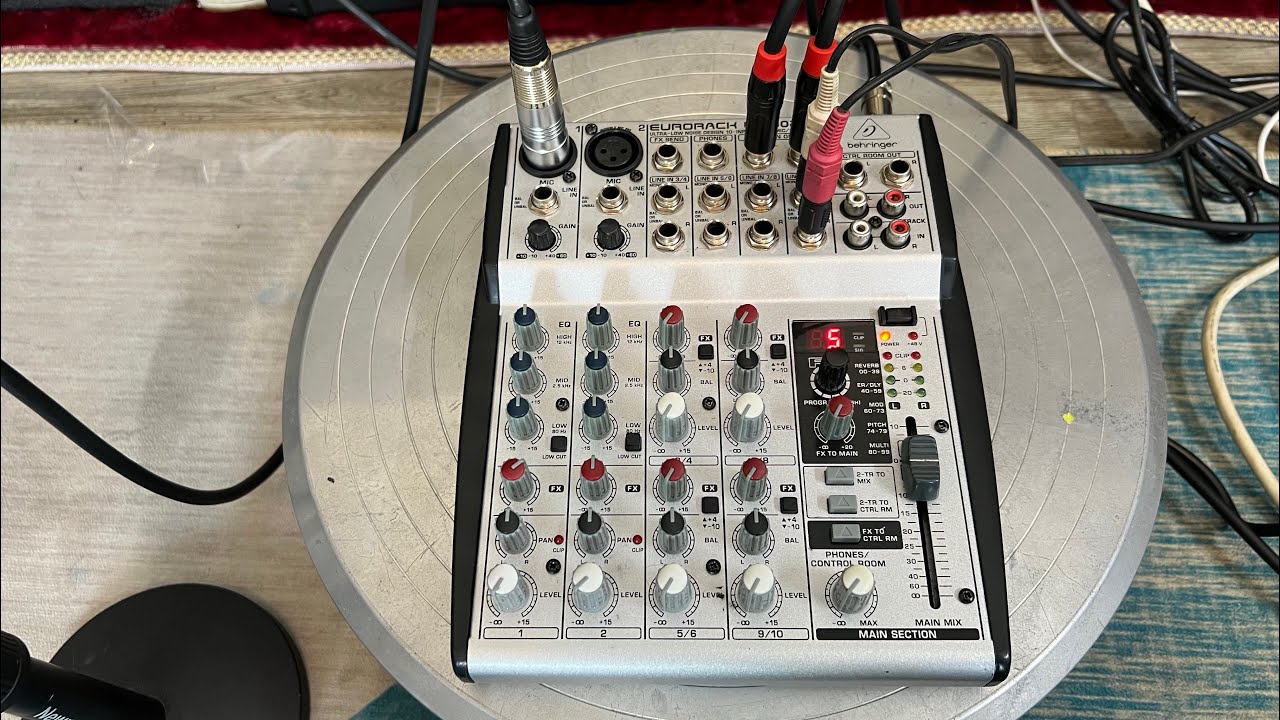 Mixer bãi Đức behringer eurorack UB1002fx