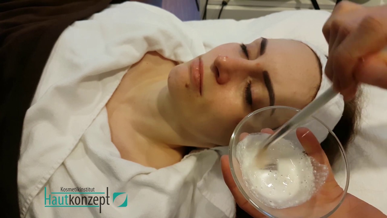 Enzyme foam powder