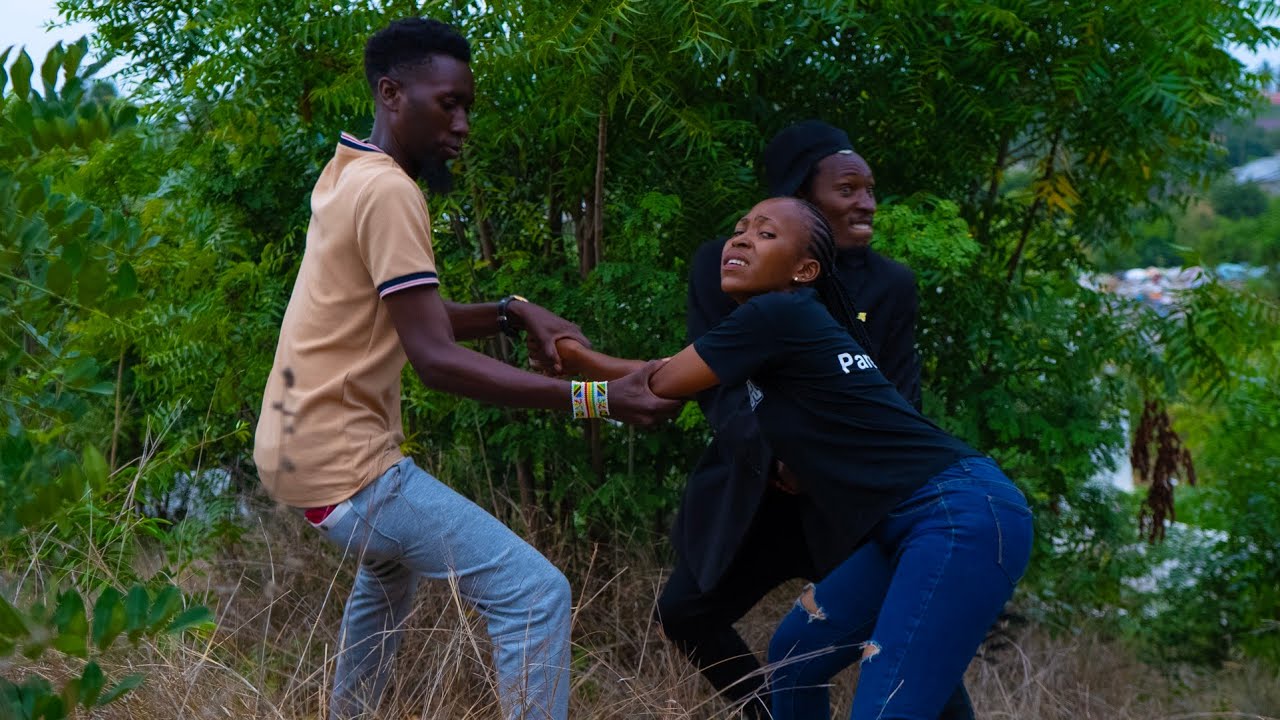 TAZAMA KILICHOMKUTA MUUZA SUMU YA PANYA!!