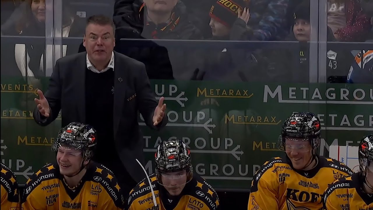 Raimo Helminen saa ulosajon! | Maxime Fortier lyö mailan katki aitiossa, kun peli lähtee käsistä