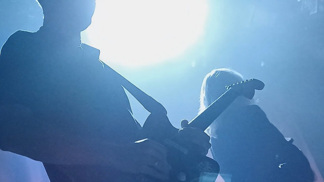 WOLF ALICE - PLANET HUNTER