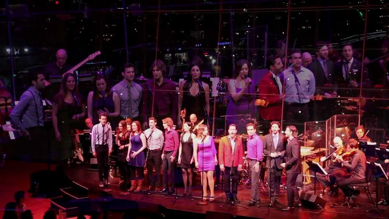 "Next to Normal" & "Casi Normales" cantan "The Songs of Tom Kitt and Brian Yorkey"
