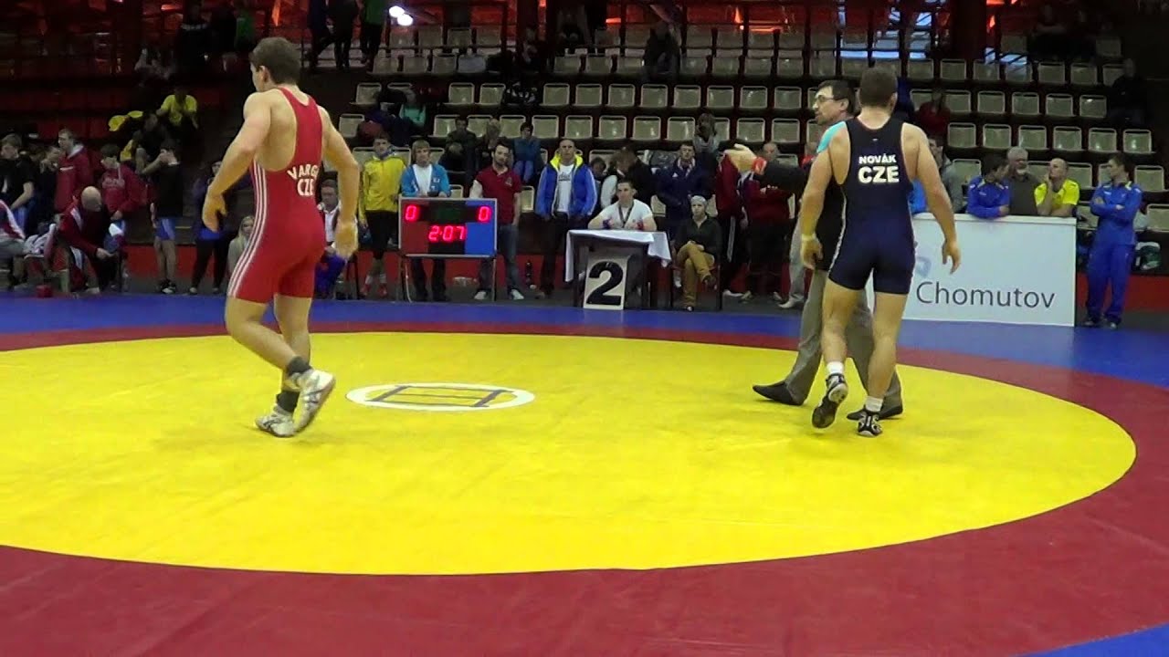 MČR v zápase řecko - římském, Chomutov, 1. 3. 2014 - finále 80 kg, 1. kolo