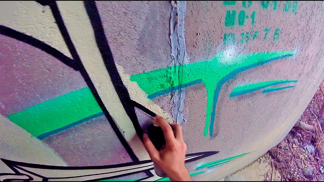 Graffiti - Rake43 - Improvised piece in Abandoned Tunnel