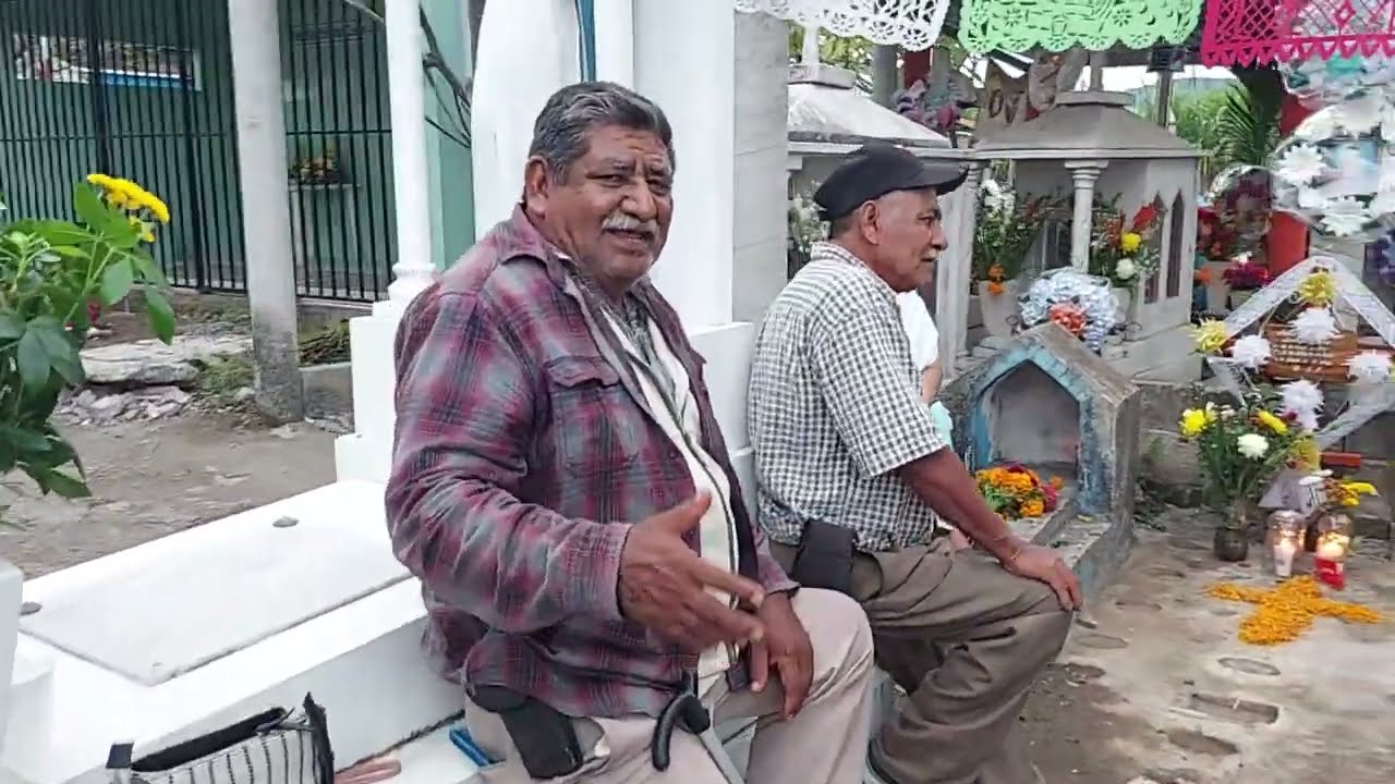 VISITA AL PANTEON MUNICIPAL DE ACATLAN DE PEREZ FIGUEROA OAXACA 2023.