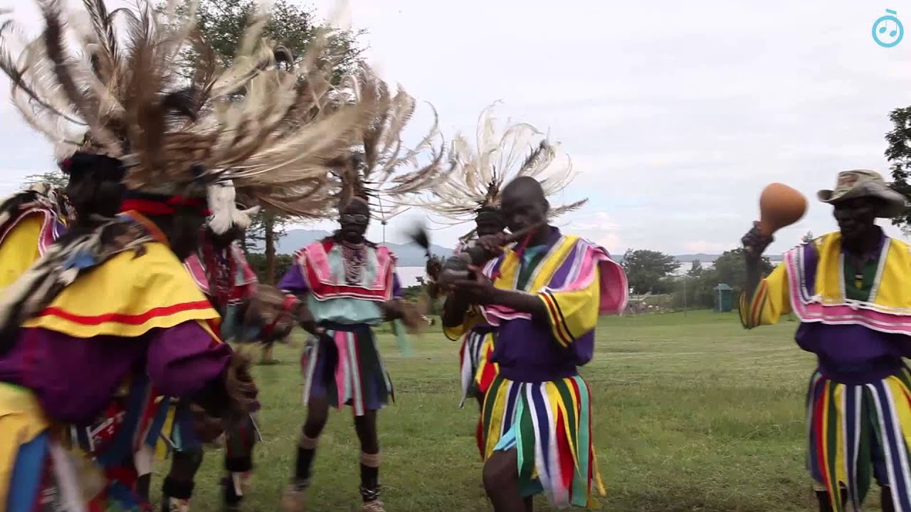 Kochia Traditional Dancers - The Singing Wells project