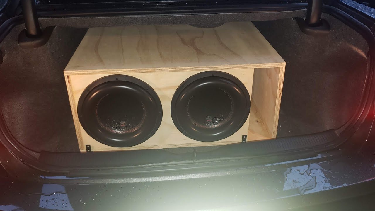 Audiopipe BDC4 12's d2 on a Taramps Smart Bass 3k. I have no copyrights ©️ to this song