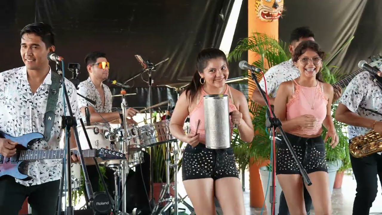 Popurrí Cumbias Colombianas (Live Session) · Somos X