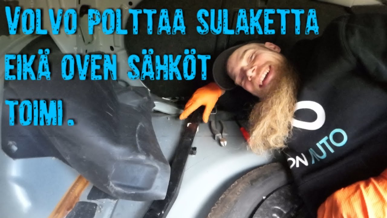 Volvon oikean takaoven sähköt ei toimi ja polttaa sulaketta jatkuvasti. Road trip pv6.