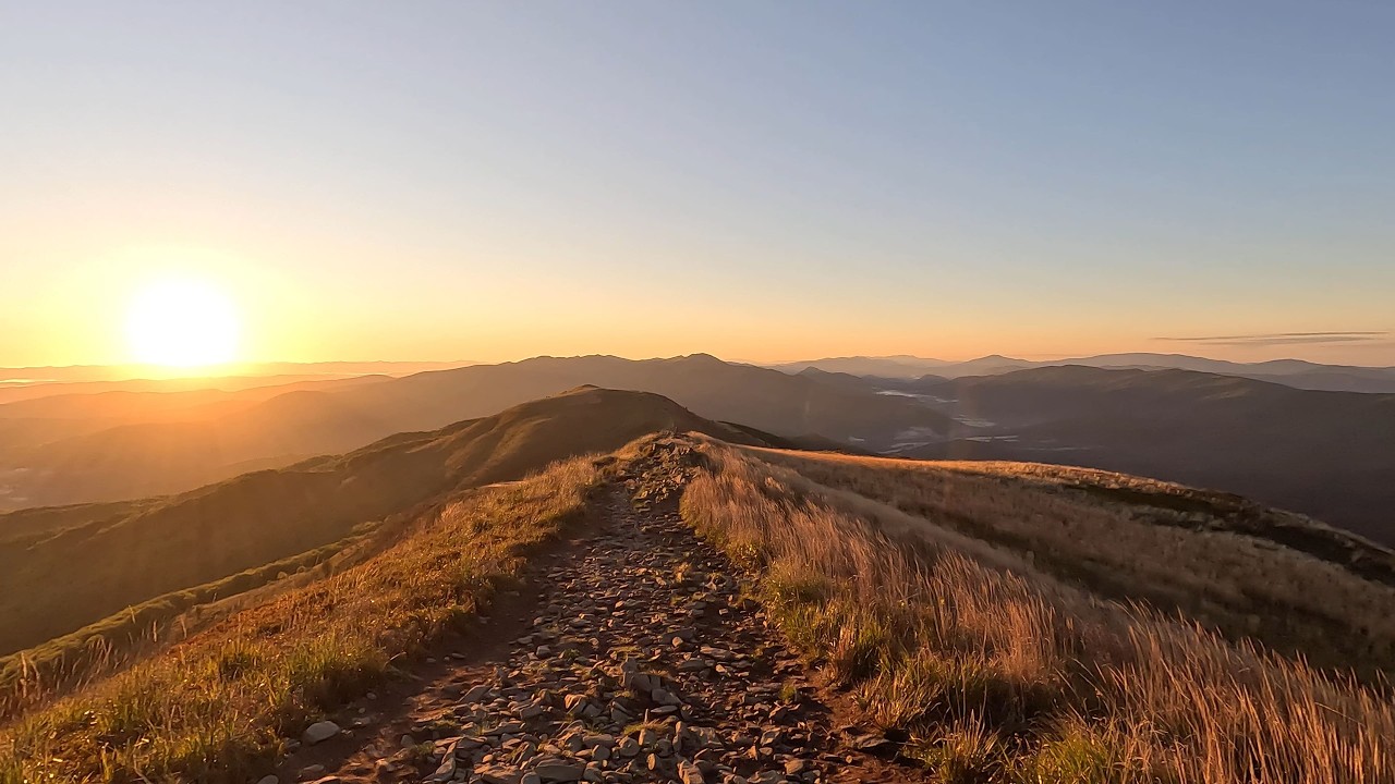 Bieszczady | Połoniny, wiatr i przestrzeń [4K 60fps]