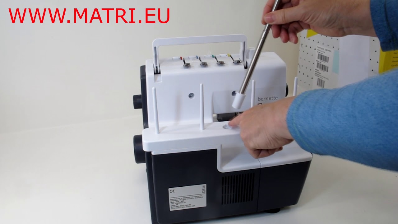Bernette B44 bernina Overlock what's in the box