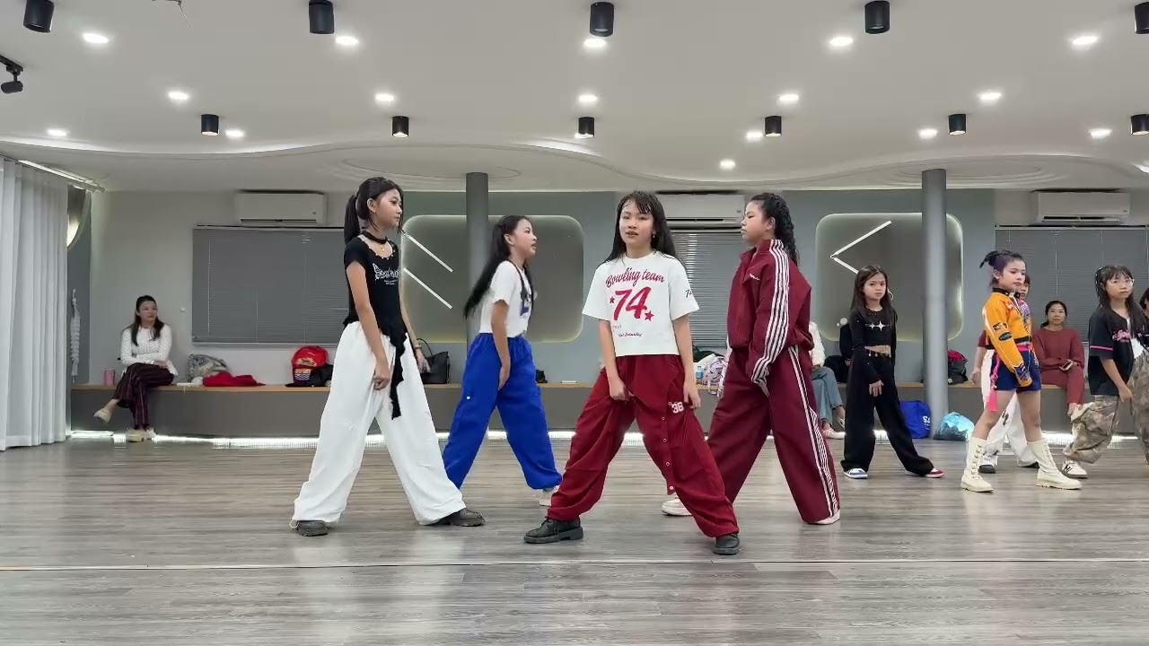 Like Jennie, Cháy hết mình cùng chúng tôi nàoooooo 🤣🔥🔥🔥#dance #xuhuongyoutube #viral #fyp #trending 